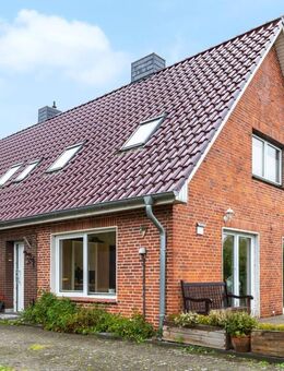 Familienparadies auf großem Grundstück: Gepflegtes und modernisiertes EFH mit weitläufigem Garten - Bösdorf