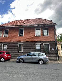 Charmantes Fachwerkhaus mit 2 vermieteten Wohneinheiten in Bremke - Gleichen