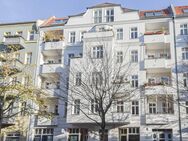 KLASSISCH SCHÖNE & GEPFLEGTE ALTBAUWOHNUNG MIT TERRASSE IN ERSTKLASSIGER LAGE! RUHIG! PROVISIONSFREI - Berlin