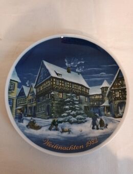 Weihnachtsteller Zierteller Jahrgangsteller Porzellan Kobalt Sammelteller 1982 - Essen