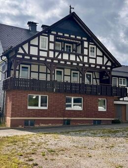 Investitionschance in Willingen-Usseln: Wohn-und Geschäftshaus mit 4 Einheiten! - Willingen (Upland)
