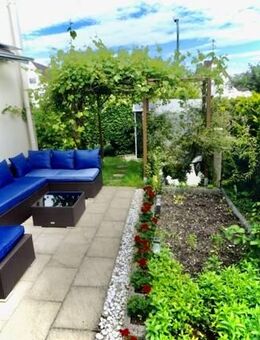 Lichtdurchflutete, ruhig gelegene 3-Zimmer-Garten-Maisonettewohnung mit Süd-/Ost-Ausrichtung! - München