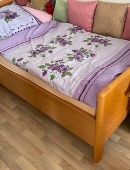 Betten mit Lattenrost und Matratze - Essen