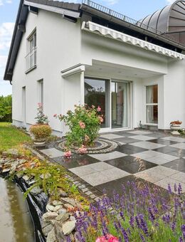 Elegantes Haus - Komfortables Wohnen auf drei Ebenen in Schmitten - Schmitten