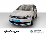 VW Touran, 2.0 TDI Active, Jahr 2023 - Füssen