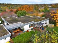 Freistehender Bungalow mit Einliegerwohnung und idyllischem Garten in familienfreundlicher Lage - Maulbronn
