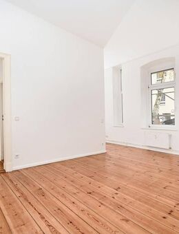Klein aber Oho! Charmante typisch Berliner Hinterhoflage in Moabit - Berlin