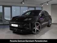 Porsche Macan, Turbo hinten, Jahr 2024 - Grainau