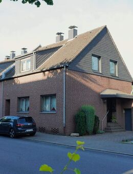 Einfamilienhaus mit großem Garten und Garage, in Sterkrade-Nord. - Oberhausen