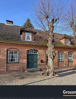 Denkmalgeschütztes Kavalierhaus - Ahrensburg