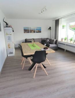 Neuwertig und barrierefrei - 2 ZKB mit Gäste WC, Terrasse und Stellplatz - Toplage in Nieste - Nieste