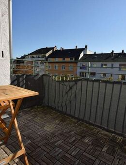 Schöne, ruhige Wohnung mit Balkon und Stellplatz - Mannheim