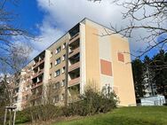 Aussichtsreiche Investition: 4-Raum-Wohnung mit Balkon und laufendem Mietvertrag - Jena