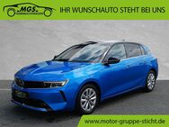 Opel Astra, Elegance #Metallic #, Jahr 2023 - Wunsiedel