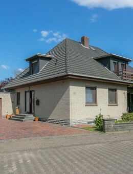Großes Einfamilienhaus mit Sauna und großem Garten in Stehlen zu verkaufen - Sulingen