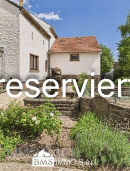 Historisches Bauernhaus mit großem Nebengebäude! - Preist
