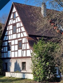 Liebevoll kernsaniertes Denkmalschutz-Einfamilienhaus auf großem Grund in Randlage - Altdorf (Nürnberg)