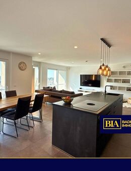 **VERKAUFT**Luxuriöse und exklusive Penthouse-Wohnung mit einzigartigem Blick über die Stadt- bis zu den Vogesen - Lahr (Schwarzwald)