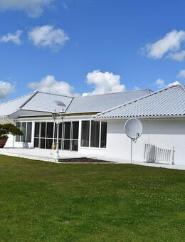 „Sylter Flair“ in Nordseenähe - Bungalow mit luxuriöser Ausstattung - Bordelum