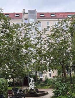 Charmante Wohnung mit Ausbaupotenzial in saniertem Gründerzeitaltbau - Berlin