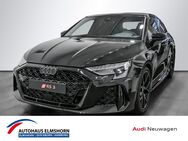 Audi RS3, Sportback quattro, Jahr 2022 - Kölln-Reisiek