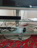 Glastisch für Fernseher, drehbar, Preis 29,00 Euro in 51145