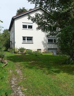 Peisreduziert! Zweifamilienhaus mit Potenzial: Renovierungsobjekt auf Großem Grundstück in Forchheim Reuth - Forchheim (Bayern)