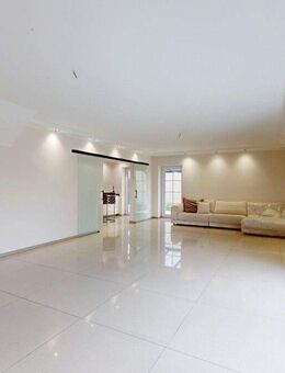 Kerpen-Sindorf || Einfamilienhaus || Wohlfühlgarten mit Außenpool - Kerpen (Kolpingstadt)