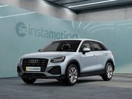 Audi Q2, Advanced 30 TDI, Jahr 2023 - München