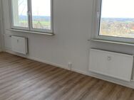 Single-Wohnung mit traumhaftem Ausblick und EBK - Halle (Saale)