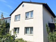 Charmantes Familienrefugium! Sanierungsbedürftiges Einfamilienhaus mit traumhaften Garten! - Saal (Donau)