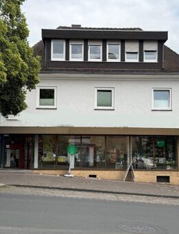 /// TOP ZUSTAND - Wohn- und Geschäftshaus mit Fahrstuhl und Stellplätzen zur 11,8 fachen JNK /// - Homberg (Efze)