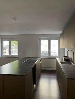 Stilvolle 3-Zimmer-Wohnung mit Terrasse im Herzen von Schwabing - München