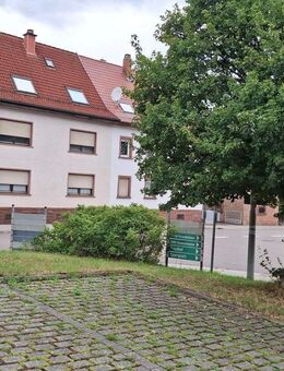 Leben und arbeiten mit Familie unter einem Dach! Optional 2 Parteien! Grüne Umgebung/ Balkons, Garten und Garage!! - Heltersberg