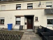 ** SCHNÄPPCHEN-FAST GANZ RENOVIERT-GEMÜTLICHES REIHENMITTELHAUS-IN KATZWINCKEL-** - Katzwinkel (Sieg)