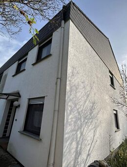 Attraktive sowie familienfreundliche Doppelhaushälfte mit Garten und Balkon in Neuwied - Neuwied