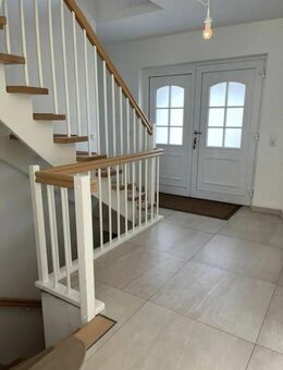 Exklusives Energiesparhaus in Top-Lage - Stadtvilla mit Luxus und Komfort - Mühlhausen (Baden-Württemberg)