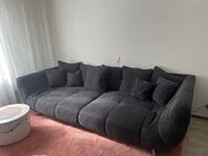 Sofa mit Kissen - Titisee-Neustadt