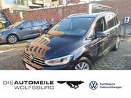 VW Touran, 1.5 TSI Highline 7 Sitze, Jahr 2018 - Wolfsburg