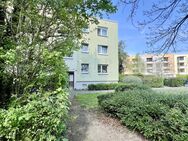 SCHWANHEIM: SCHÖNE 3 ZIMMER WOHNUNG MIT LOGGIA IM HOCHPARTERRE - Frankfurt (Main)