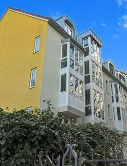 Helle 2-Zimmer-Wohnung mit Tiefgaragenstellplatz am Stadtgarten - Farwickpark - in Aachen - Aachen