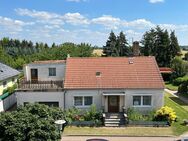 Einfamilienhaus mit Garage und großen Grundstück in Iden - Iden