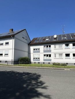 Attraktives Mehrfamilienhaus mit 13 Garagen im Extertal - Extertal