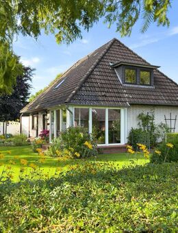 Einfamilienhaus mit großem Garten in ruhiger Lage - Langenhorn