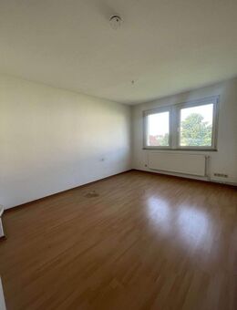 S-Bahn&Badesee,&Wohngenuß im Grünen, Homeoffice/Pendeln(30Min. LEIPZIG), hilfsbereite Nachbarn, - Borna