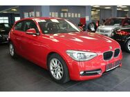 BMW 116 i Sport Line - Xenon - Navi - PDC - - Euskirchen