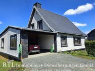 Entspanntes Wohnen im Grünen: Einfamilienhaus in idyllischer Lage - Bad Lobenstein Zentrum