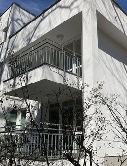 Bezugsfreie 2-Zimmer-Wohnung mit Balkon im Dianapark in Potsdam-Babelsberg nahe Berlin - Potsdam