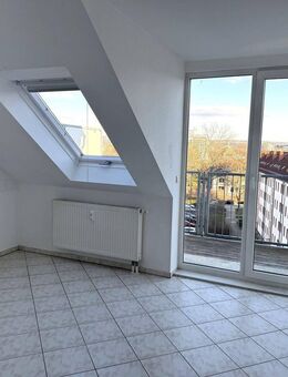 Große 3-Raumwohnung im Dachgeschoss mit Weitblick in die Stadt - Chemnitz