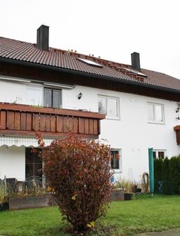 Mehrfamilienhaus mit 7 Wohneinheiten und 3 Garagen sowie 6 Kfz-Stellplätzen - Weitnau